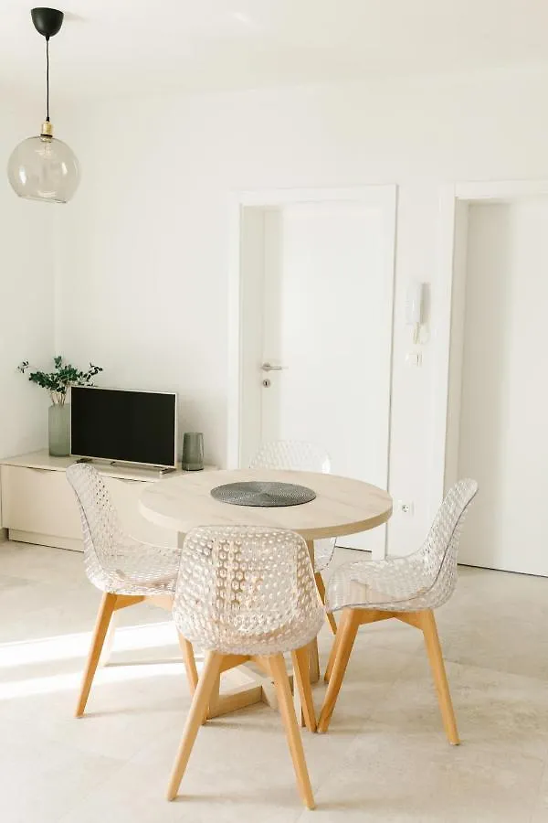 Apartment Apartmani Toma Pakostane Croatia